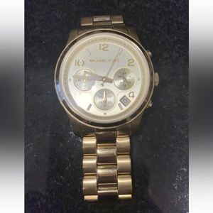 Michael Kors Mid-Size Runway MK5055 Wrist Watch Gold Women Excellent Condition